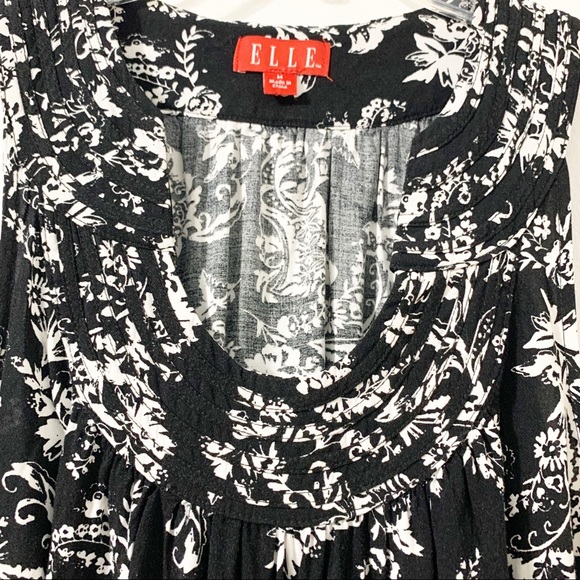 Elle Sleeveless Floral Dress with Rounded Neckline - Picture 7 of 8